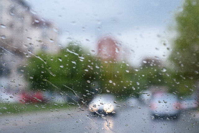 雨で布団が濡れてしまった場合の対処法 かいみん 快眠の方法と寝具